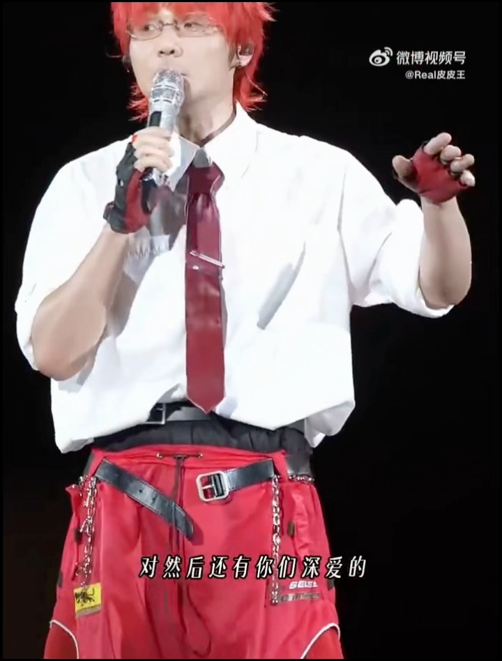 早春晴朗大爆现实情侣CP粉难受陪看演唱会剧里CP粉难受为了一个男的两边CP粉争执