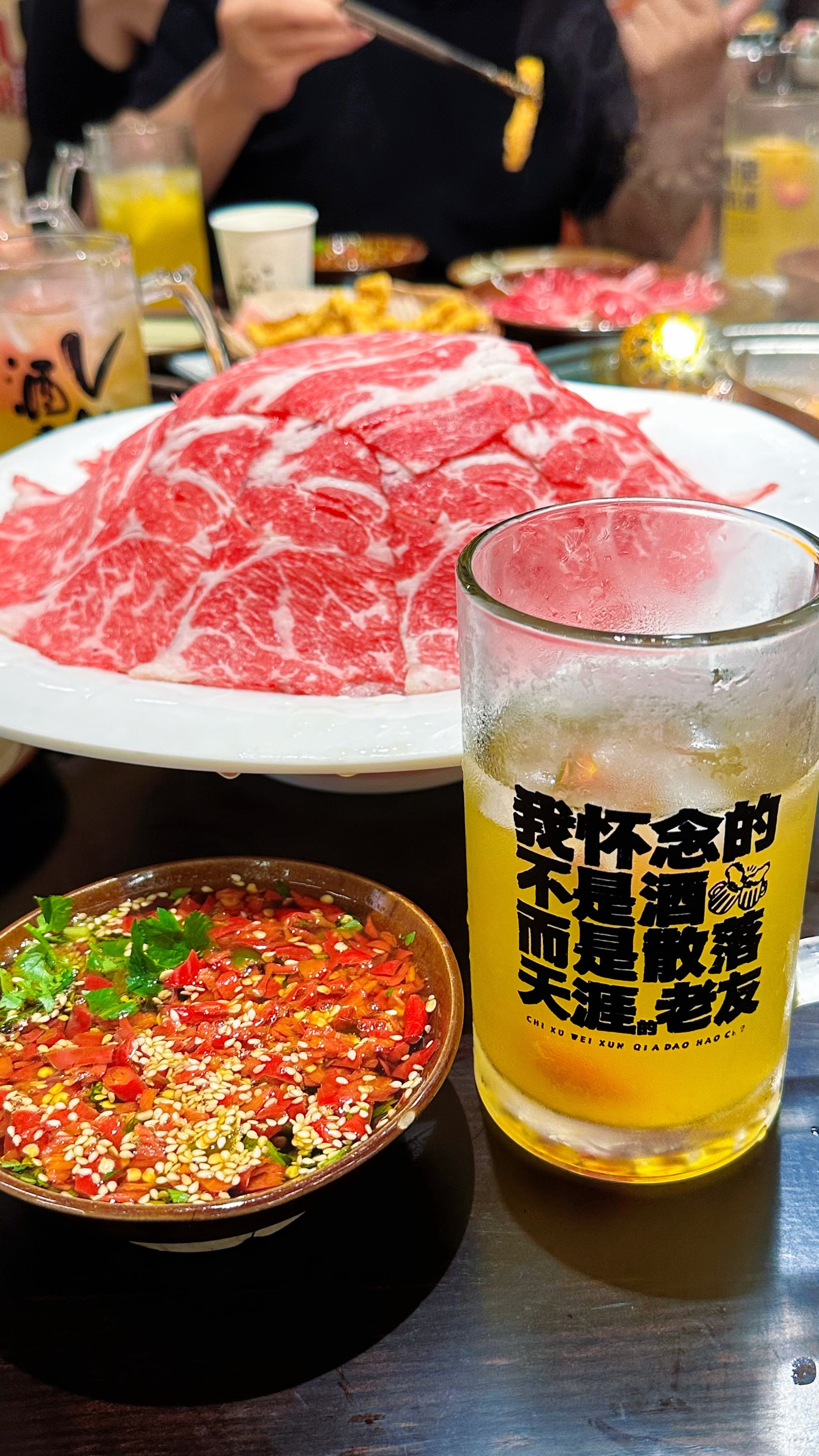 又打卡巨大杯水果茶啦·老冯 你这店一定不要倒闭啊 深圳·冯校长老火锅(福永万象汇