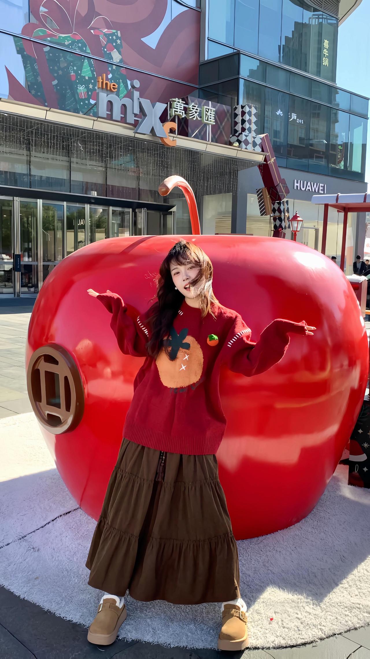 她是一座 白色的岛屿
我们的可颂时刻  城市不挨冻打卡地图