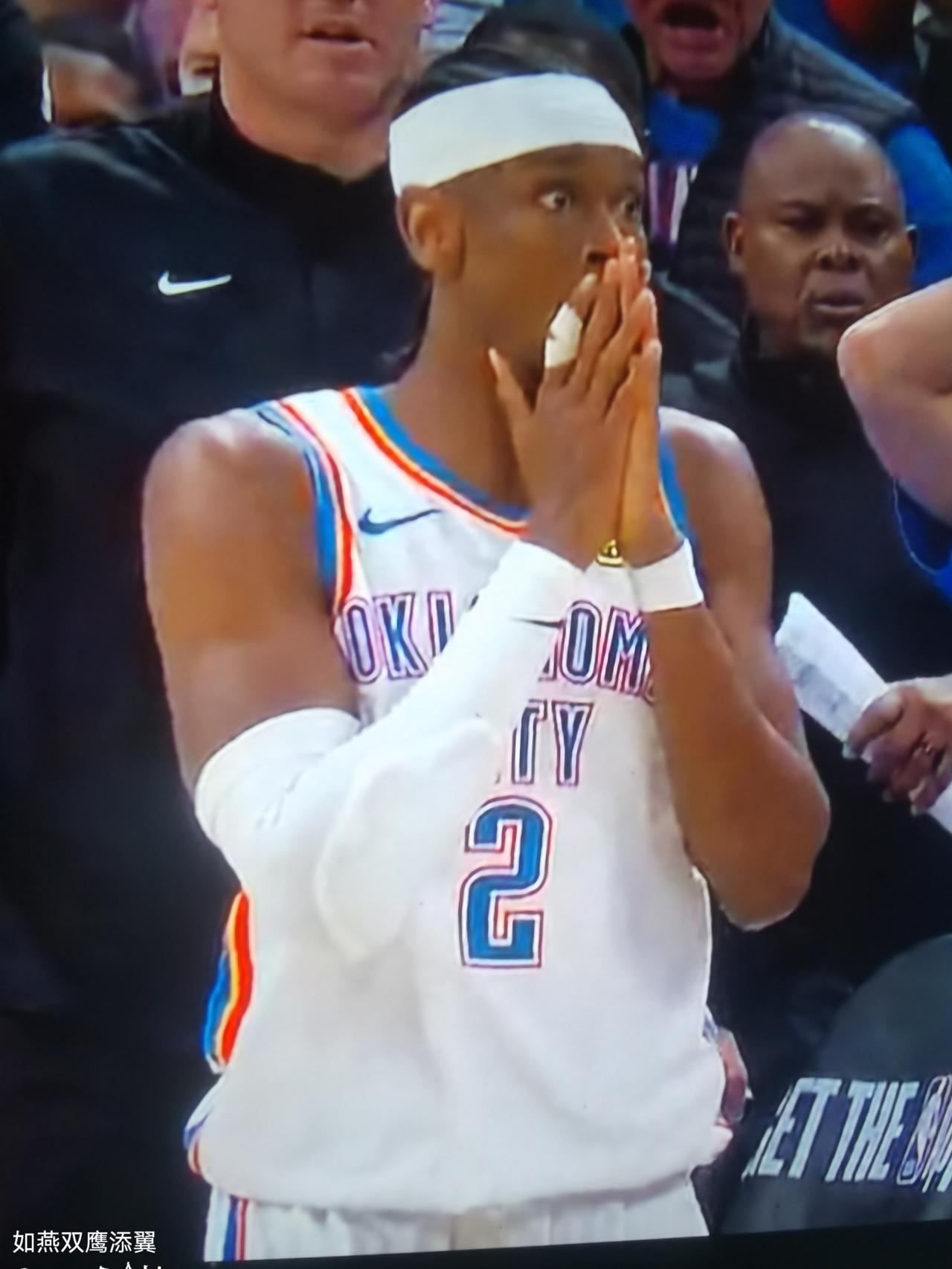 亚历山大也不满裁判

        雷霆主场加时114-110，击败活塞。活塞