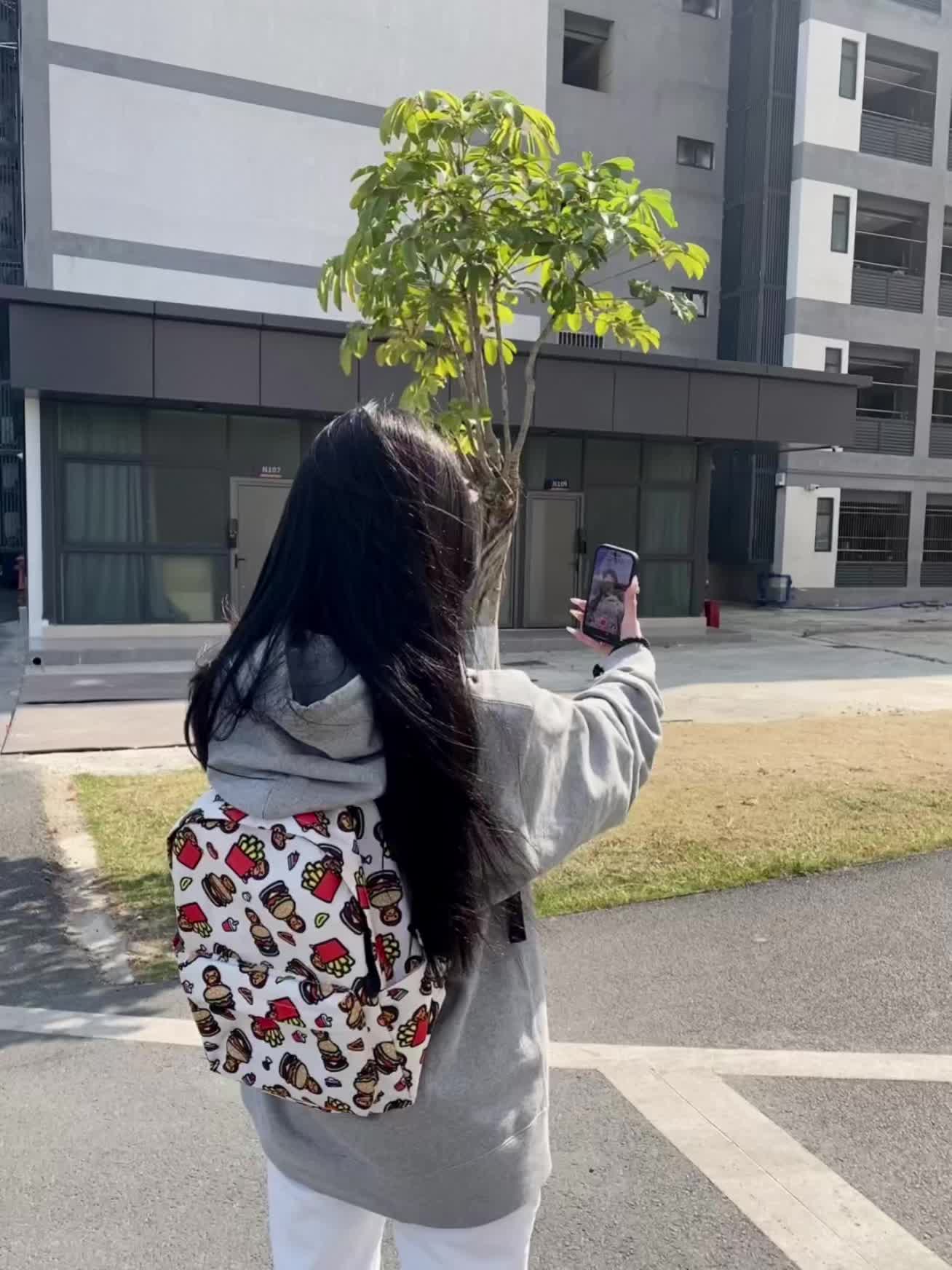 如果世界太吵 那我们偷偷躲起来幸福好吗