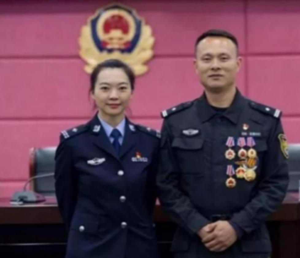 2012年，云南特警邹路遥在执行任务时失联，后被判死亡，86天后，妻子石琛收到境