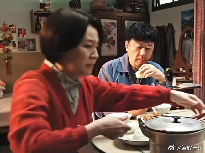 虽然什么时候各大电视台和网络平台都有新剧扎堆播出，但质量口碑起起伏伏，依然有阶段