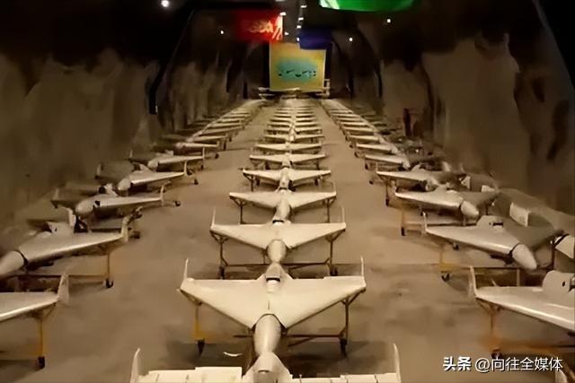 轰炸美军基地只是障眼法！伊朗布局深层博弈，消耗美国力量直指中东核心支点
 
很多