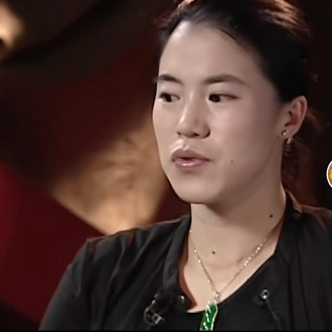 国乒“大魔王”王楠在一次采访中，被问道你练乒乓球付出这么多，到底值不值时，王楠是