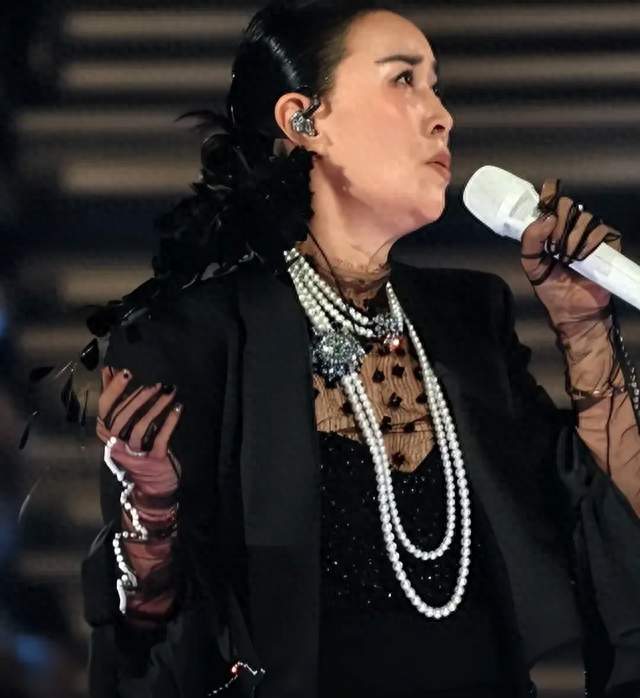 歌手那英出了道必答题，考生不止是文旅局，也包括我们