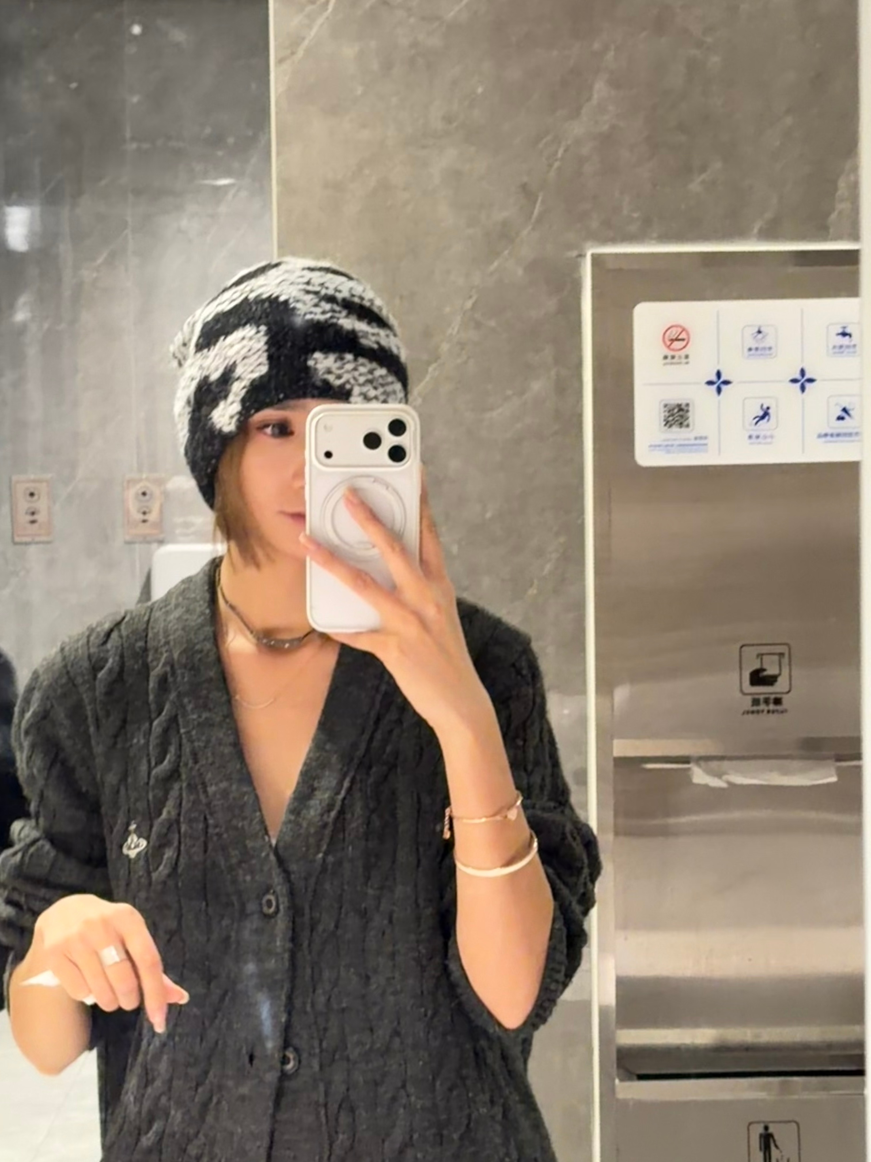 早上八点人已经到哈尔滨了问 今儿几点起的 哈尔滨·哈尔滨太平国际机场