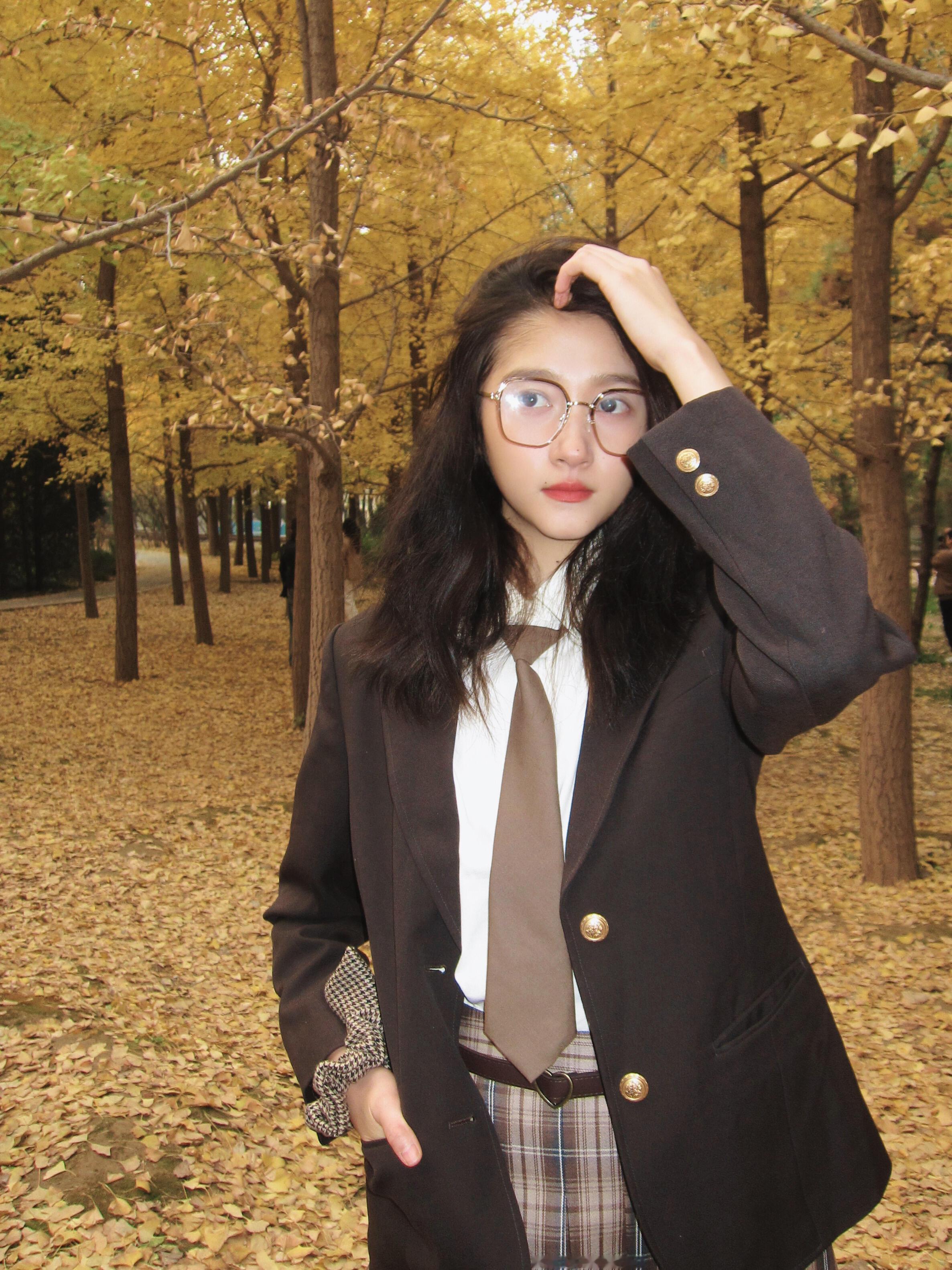 近期碎片🧩，又清存货啦，戴眼镜好漂亮