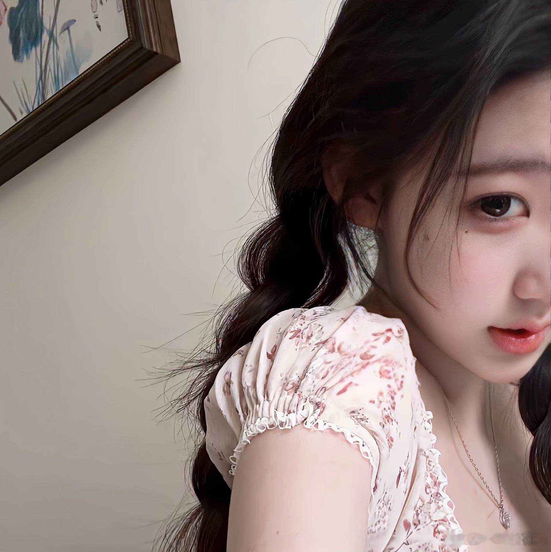 𝗪𝗲𝗰𝗵𝗮𝘁 女生头像｜背景图｜白色系｜小众｜高质量 ​​​