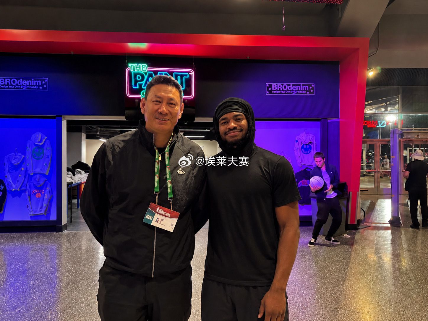 北京首钢nba 李楠指导& 小火车托马斯 📷 