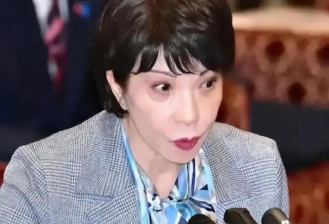 快讯！快讯！
看看现实就明白了：跟美国打仗输了，就会被扔原子弹；跟俄罗斯打仗输了