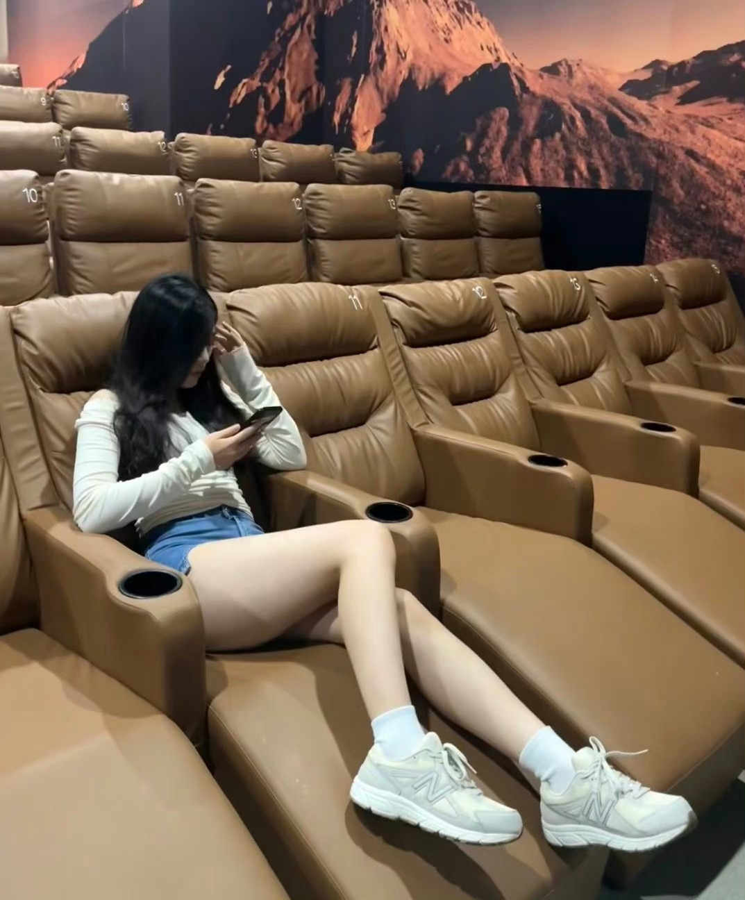 在战斗过的电影院留个纪念 ​​​