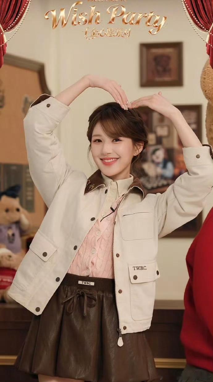 赵露思直播状态，来康康