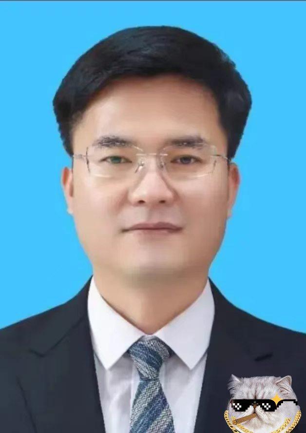 看到王正儒被查，我是一愣！
这人太年轻，太聪明，太幸运，也太帅气了，怎么好好的就