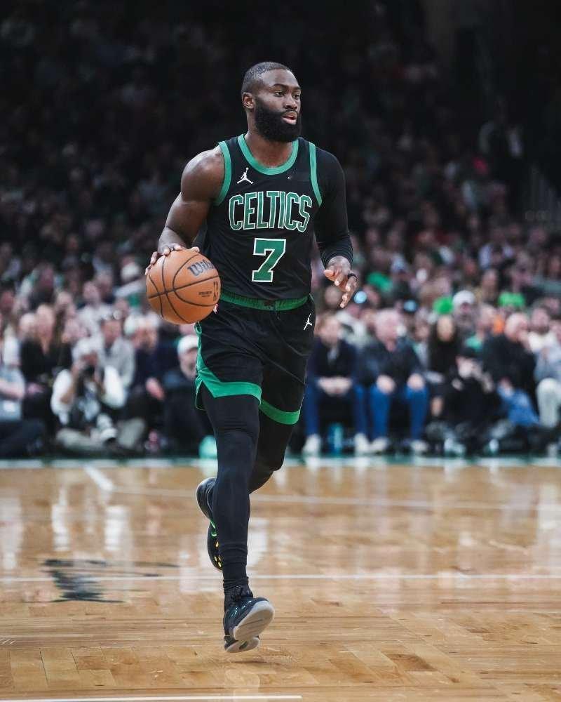 杰伦：“我想再拿一座总冠军，这是我心中的头等大事。”凯尔特人热爱日记