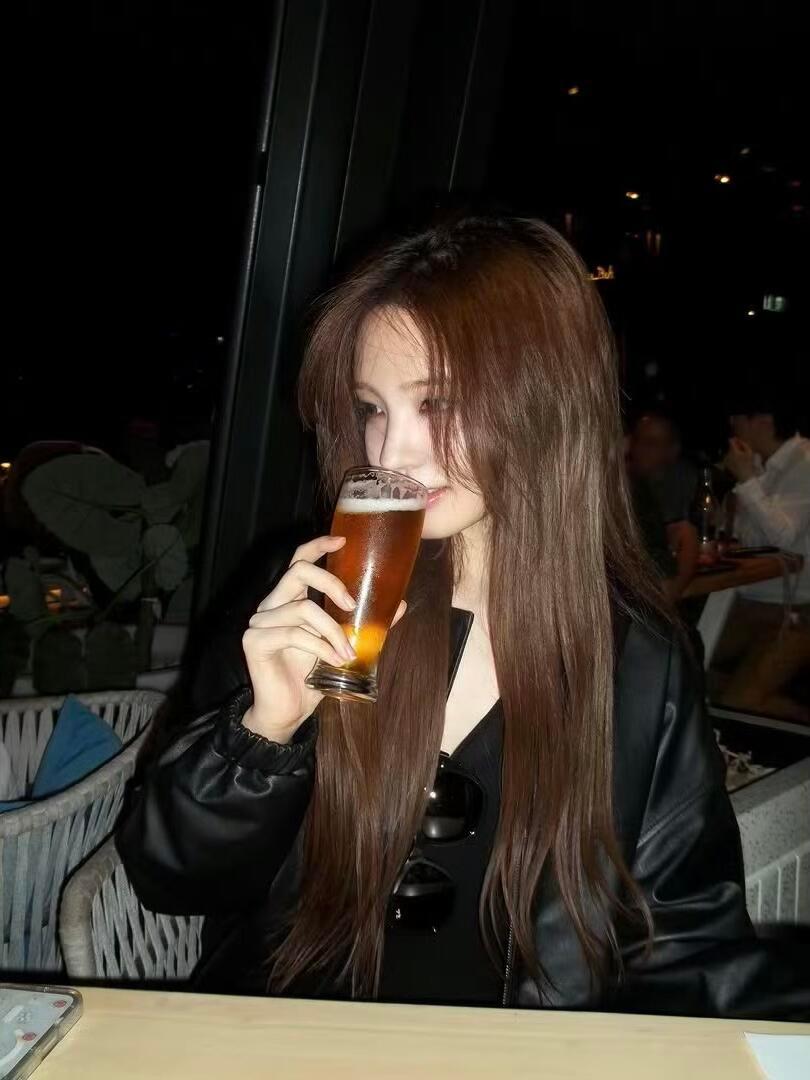 【liz】好夸张 露额头的样子才是全盛吧 美得像场海啸 美貌的震撼像巨浪一样淹没