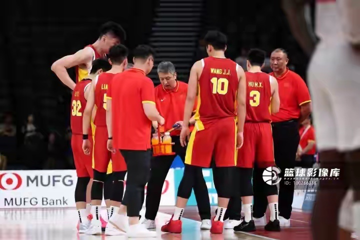 男篮少则8个月多则全年无休、中国男篮近些年面临的赛事密度 盘点中国男篮成员近些年