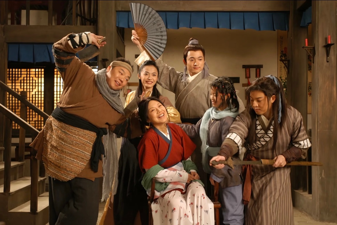 橘子夜聊 恭祝《武林外传》开播二十周年，每位顾客送开胃小菜两碟，烧刀子一壶