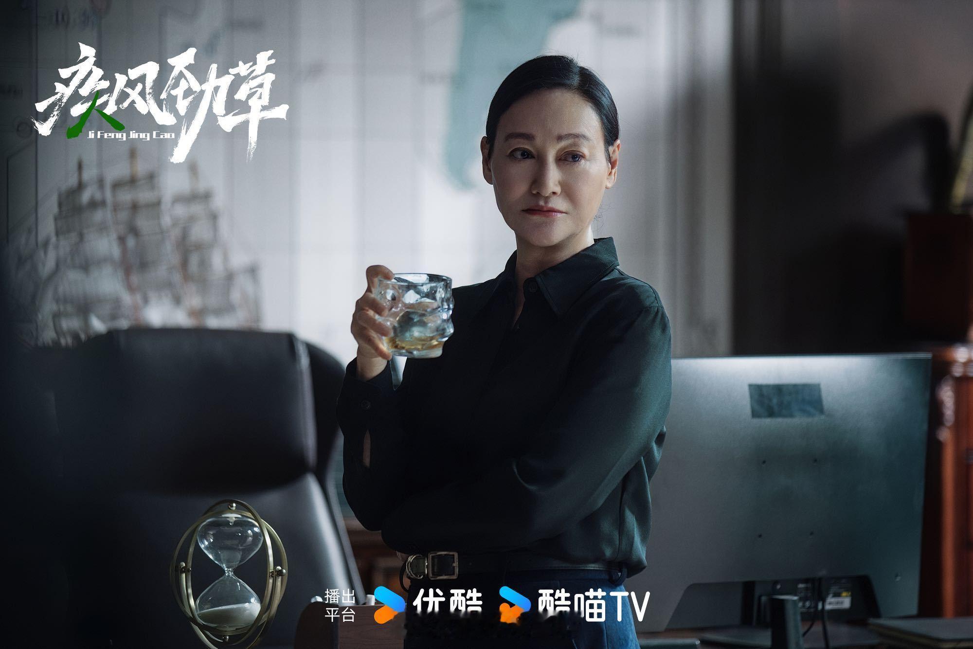 特邀主演了郑晓龙导演的新剧诶！看了杀青特辑质感不错，强强联合好期待！