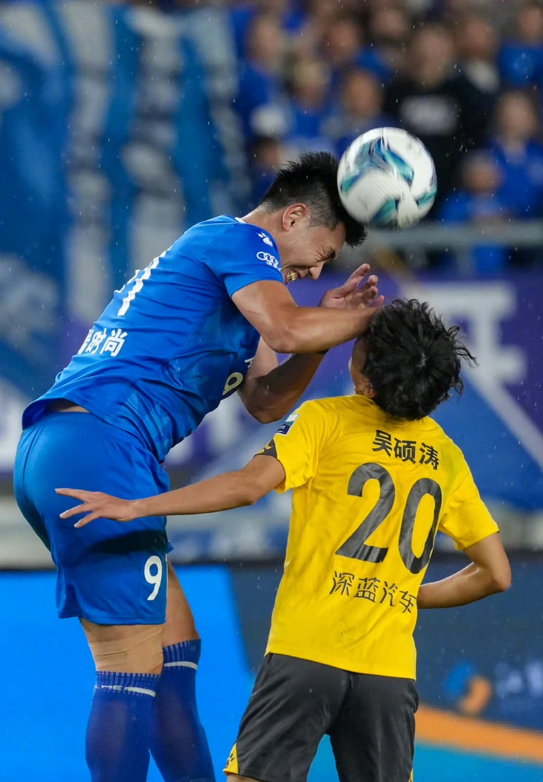 苏超半决赛已经落下帷幕南通VS无锡，南京VS泰州，两边比赛结果已出。最终南通以4