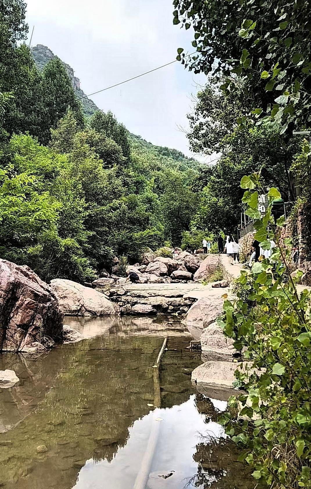 每个做母亲的都会将就自己为了孩子！不管是穿的，吃的，都是为了孩子自己健身的将就就