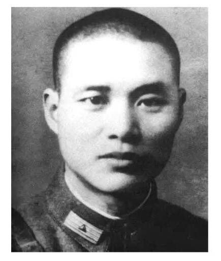 1948年，毛人凤派沈醉去刺杀保密局云南站站长余乐醒(戴笠的老师，沈醉的姐夫)。