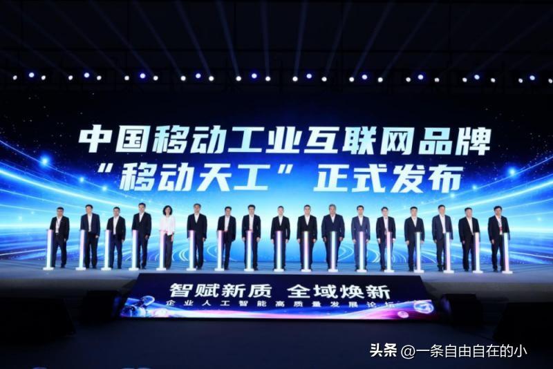 谁还在日复一日，陷入反复沟通、反复修改的疲惫循环？
从事制造业才深有体会，以往工