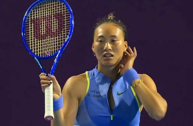 郑钦文复出收获开门红 肯宁依旧是老样子，第三盘自己把自己打崩了，郑钦文状态只恢复