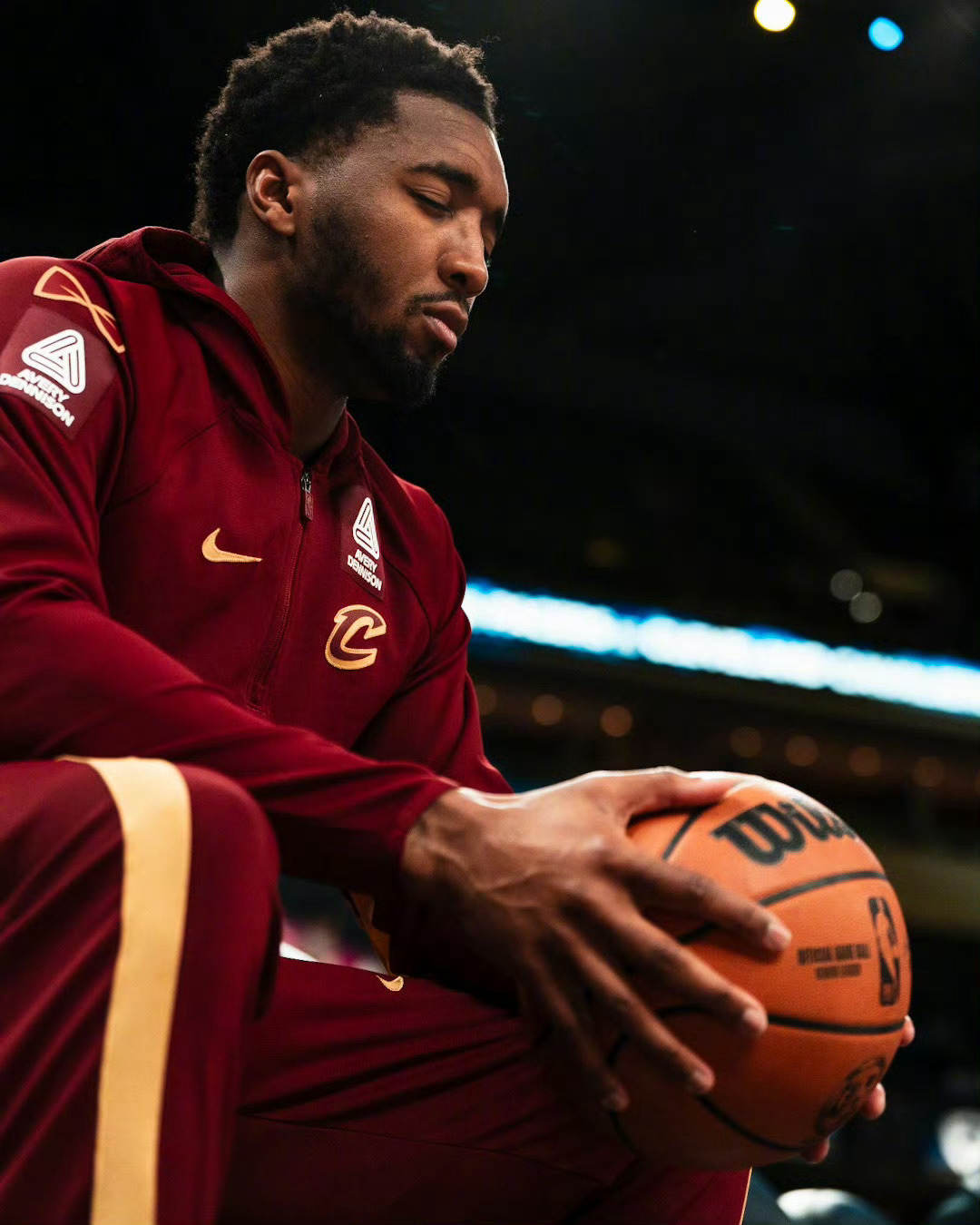 骑士米切尔新赛季篮不住nba Patience is key in life. 