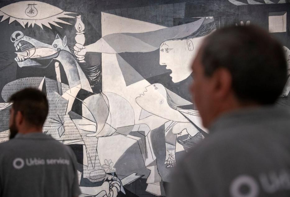 历史性表态！德国总统首次为86年前格尔尼卡大轰炸认责，毕加索名画见证浩劫
 
1