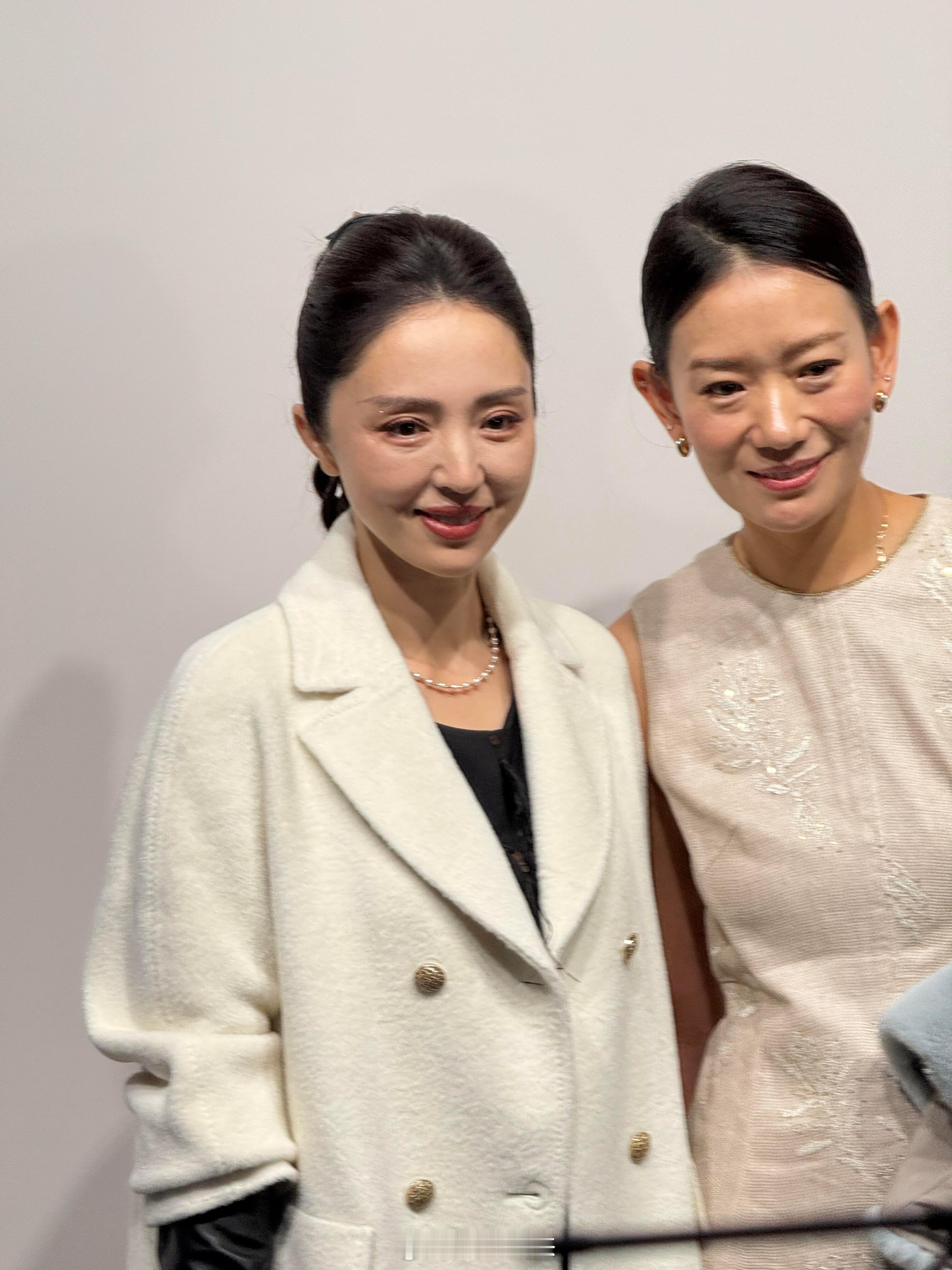 大家有没有发现董璇再婚后脸上就没有以前那么精致了 ​​​