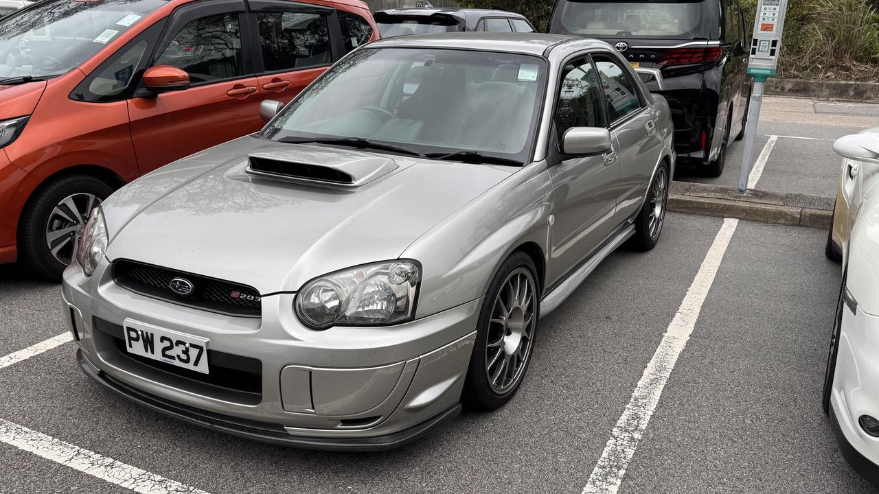 正统原装且舍得开的扫把佬S203
这是最难得的，也是很少见的
真正有价值的性能车