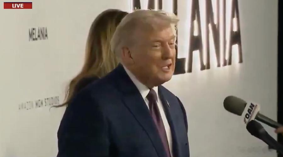 ‼️特朗普面对关于梅拉尼娅的问题：“没有她，你还会成为今天的你吗？”“这是一个有