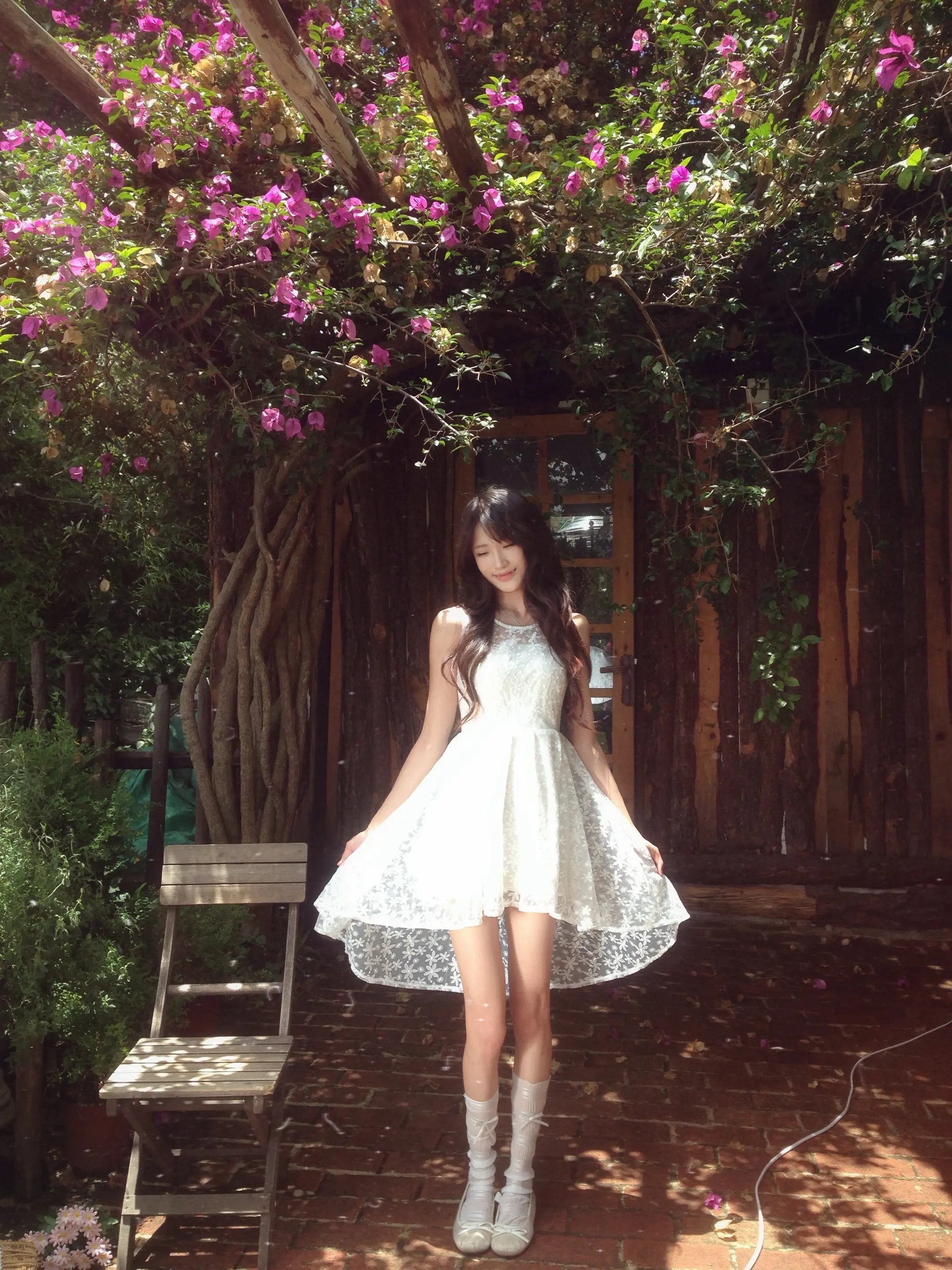 你琥珀色的眼睛是我曾經最想凝望的 👗