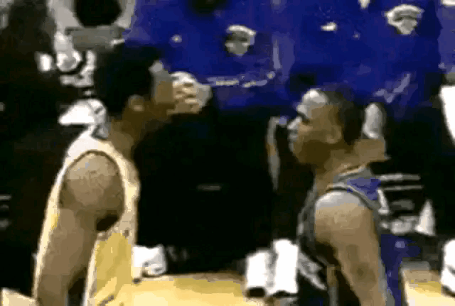 科比被揍：黑曼巴的至暗时刻！