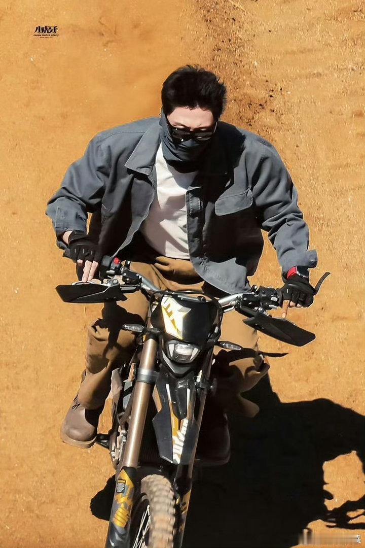 觉醒之重启觉醒之重启风蚀油墟海报🔥👖又一部重磅力作来袭！风蚀油墟海报氛围感拉