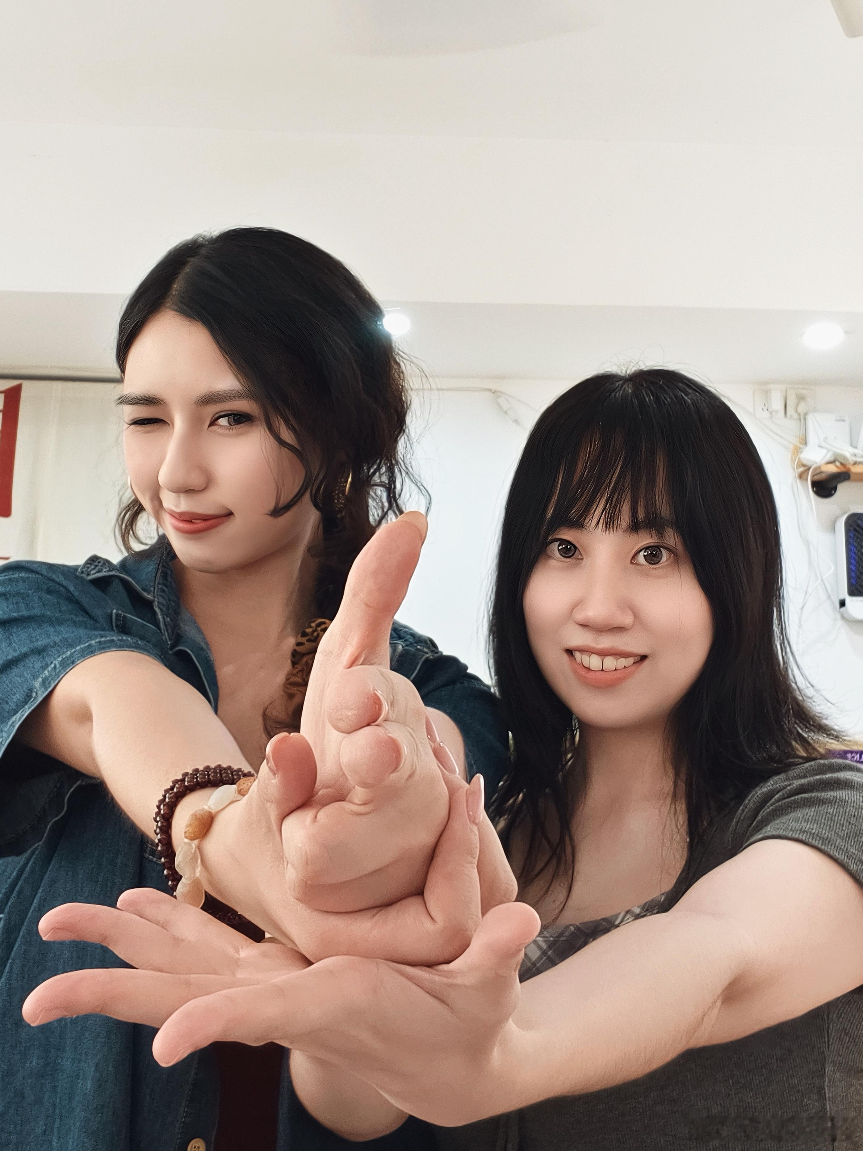 终于！和见面了时间过得太快了 我们都认识六年了舞老师我的次文创作领路人