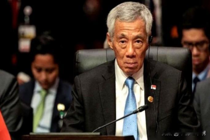 新加坡万万没想到，中国会在海南洋浦港给它来这么一记“釜底抽薪”。洋浦港现在能靠泊