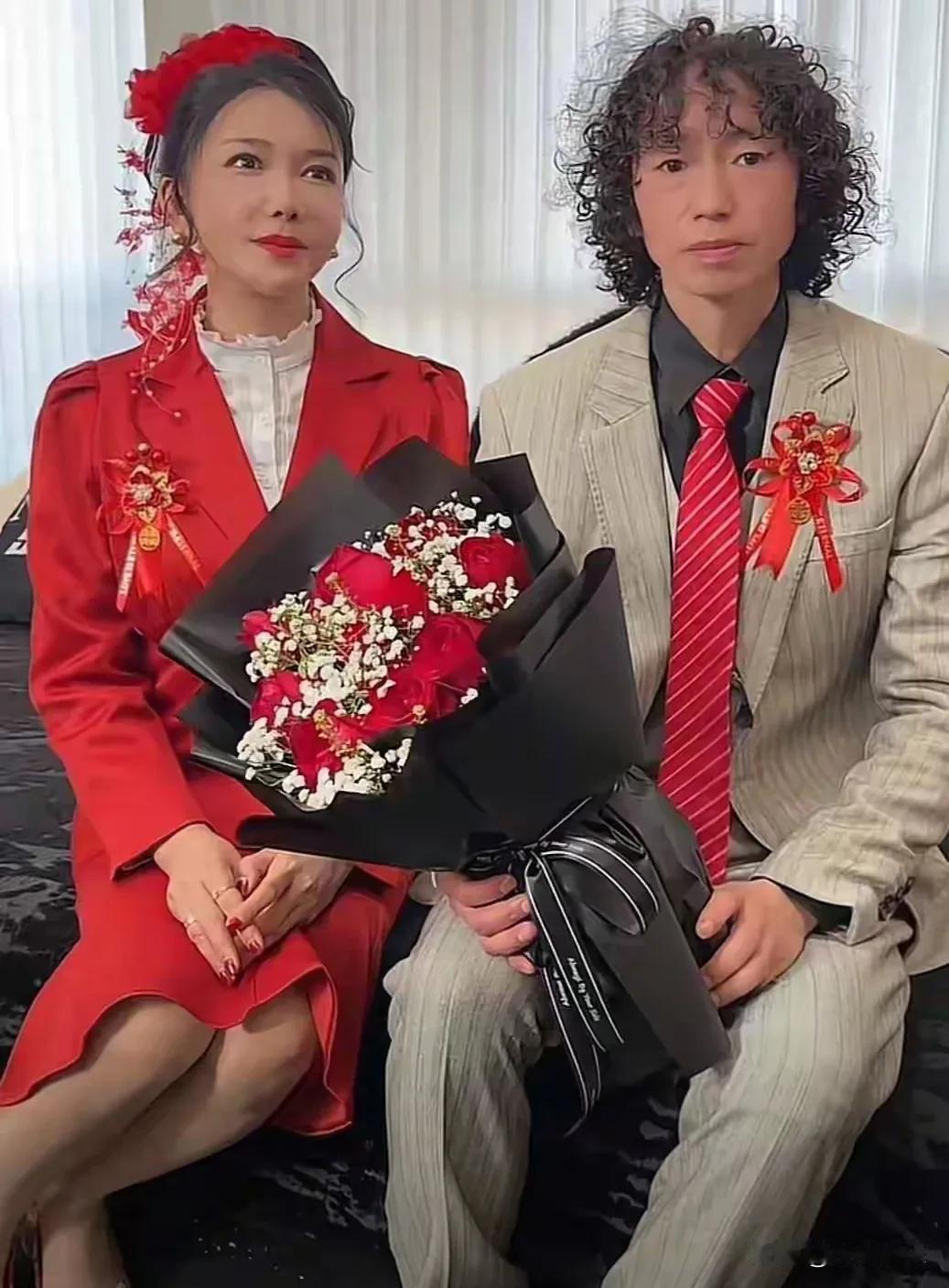 庞麦郎和龚玥菲“结婚”了？别急着随份子！。真相是俩人一块儿给个男士护理品牌拍广告