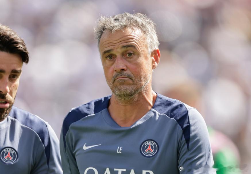 2025-26赛季法甲联赛第22轮，巴黎圣日耳曼客场1-3不敌雷恩，7连胜终结。