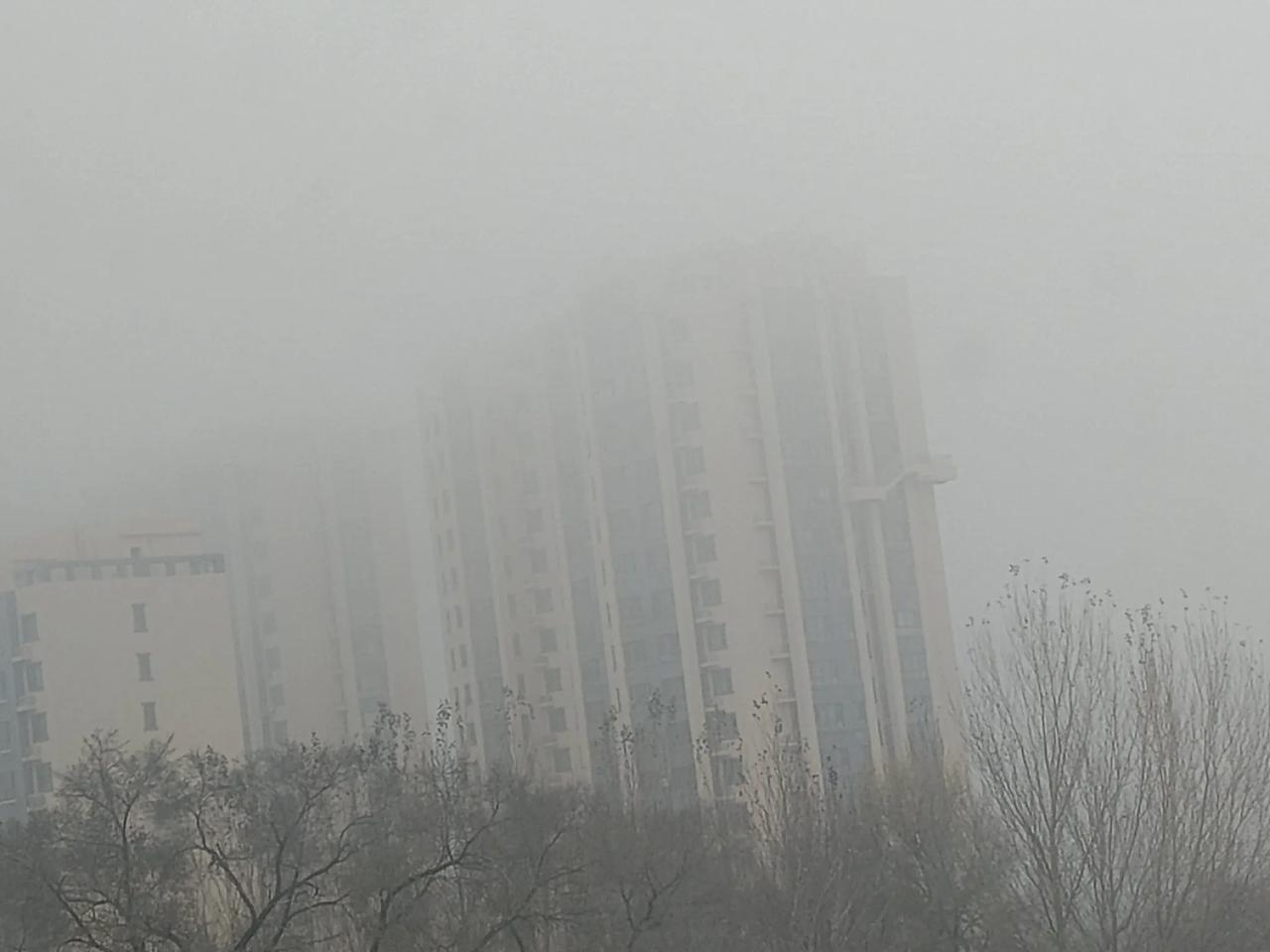 把梦想藏在心底，那么它永远只是梦想；把梦想付诸实践，那么梦想便成了理想；实践过程