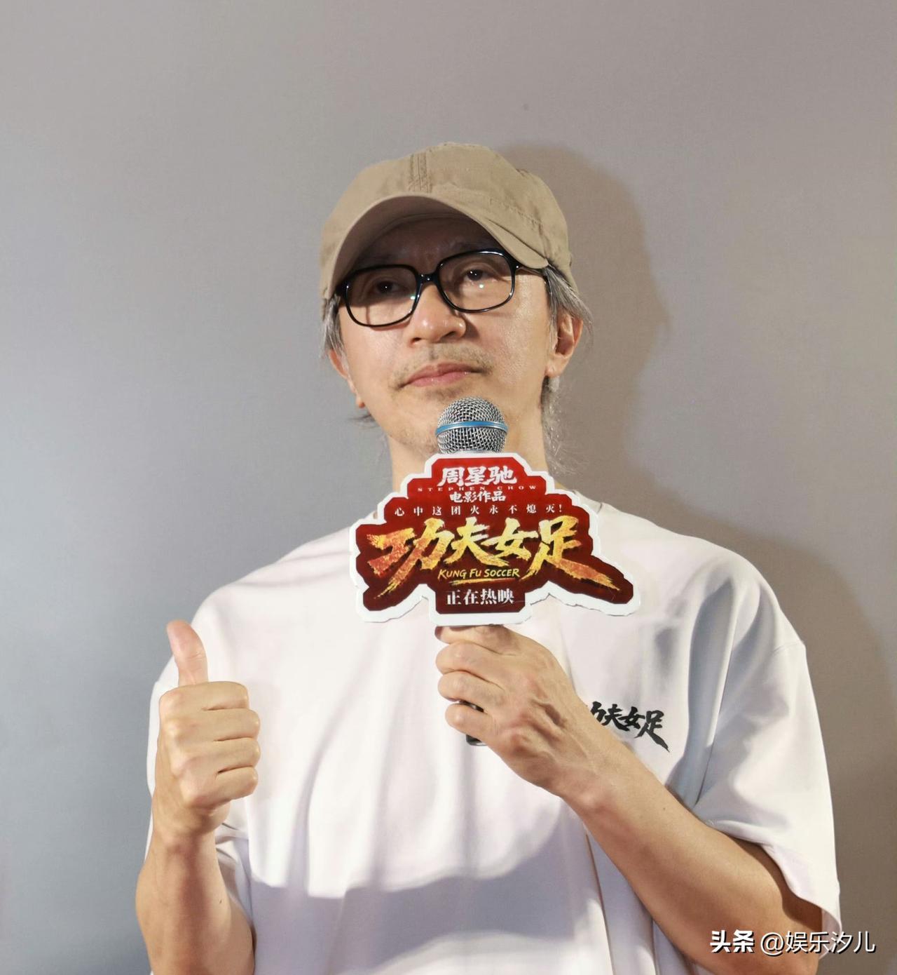 周星驰不再演戏的原因


周星驰以前演了很多经典影片，留给大家的印象都是很年轻的