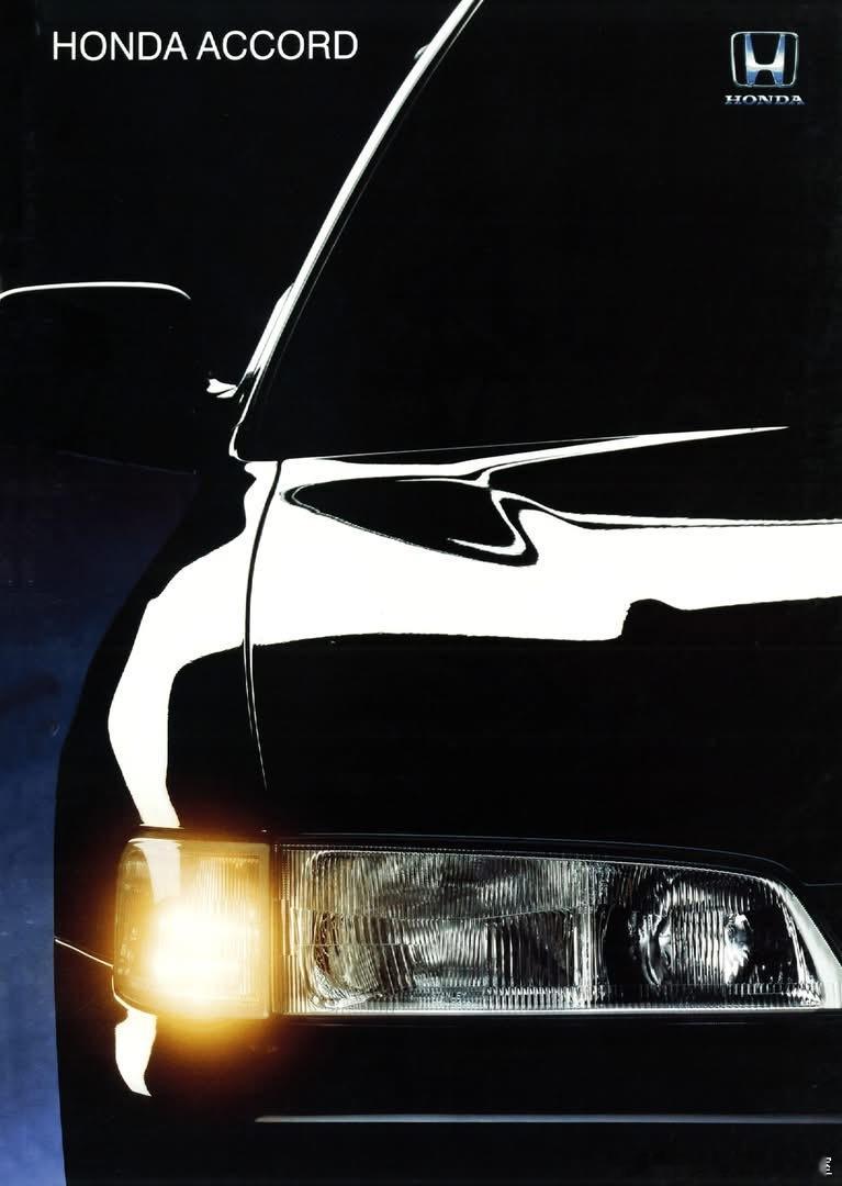 1994款本田雅阁属于第五代雅阁（1994 - 1997年），90年代也是这一代