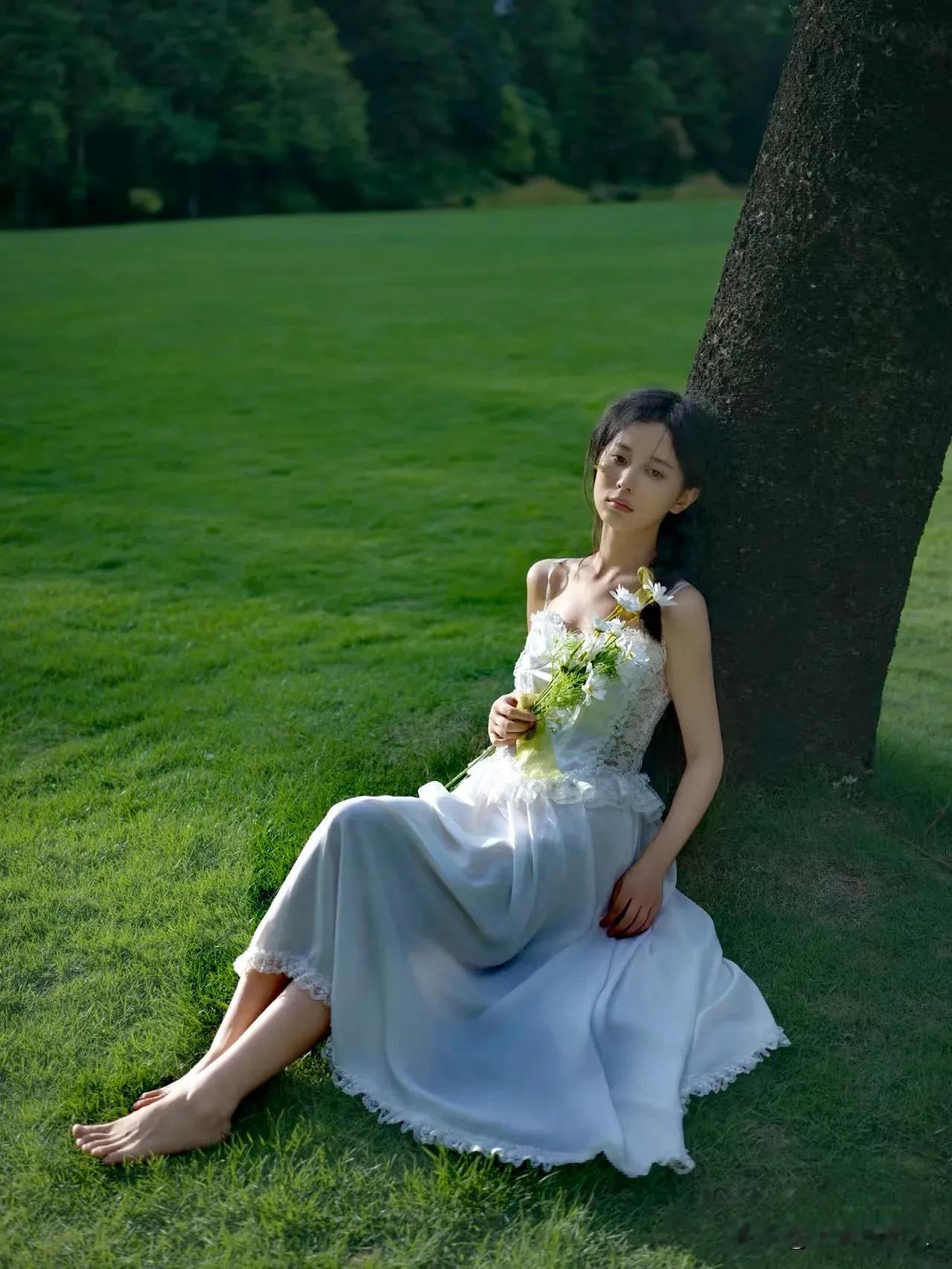 #夏日生活打卡季#白衣翩翩舞，清风拂面来。#夏日美照分享#