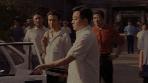 小城大事定档小城大事定档0110 赵丽颖剪短发、晒黑皮肤彻底扎根角色，黄晓明颠覆