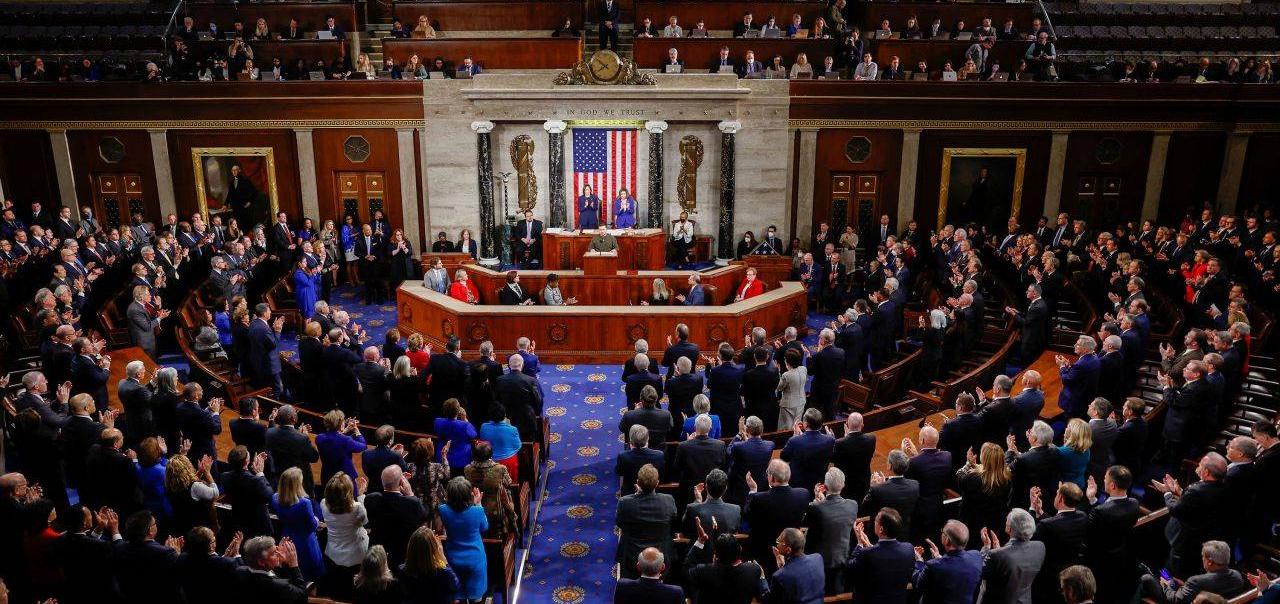 美国可以不让中国进国际空间站，不让荷兰卖光刻机给中国，可以不让伊朗卖石油给中国，