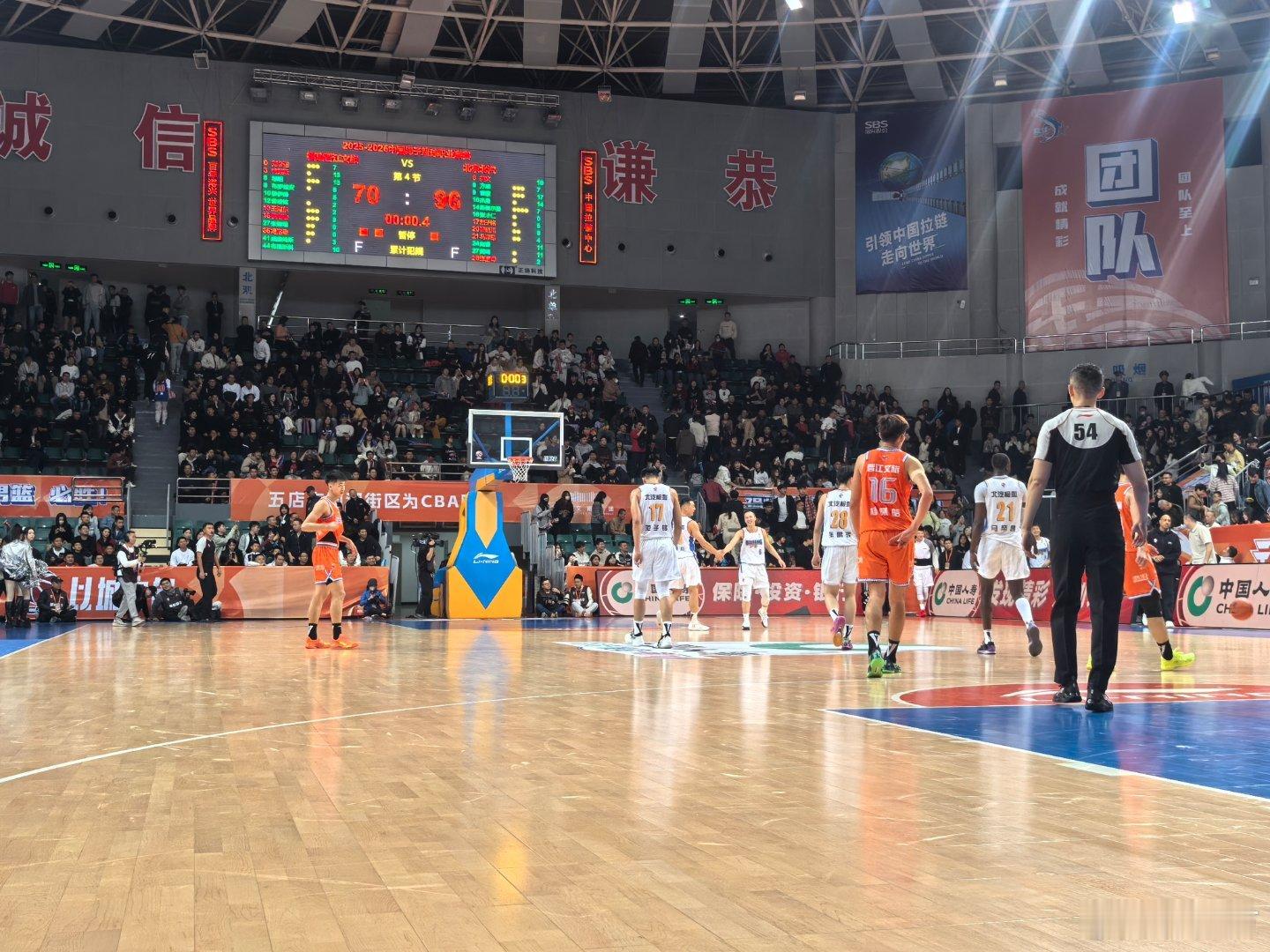 北京首钢 顺利迎来七连胜，顺利度过魔鬼三连客，许指导赛后说这种赛程他也第一次见。