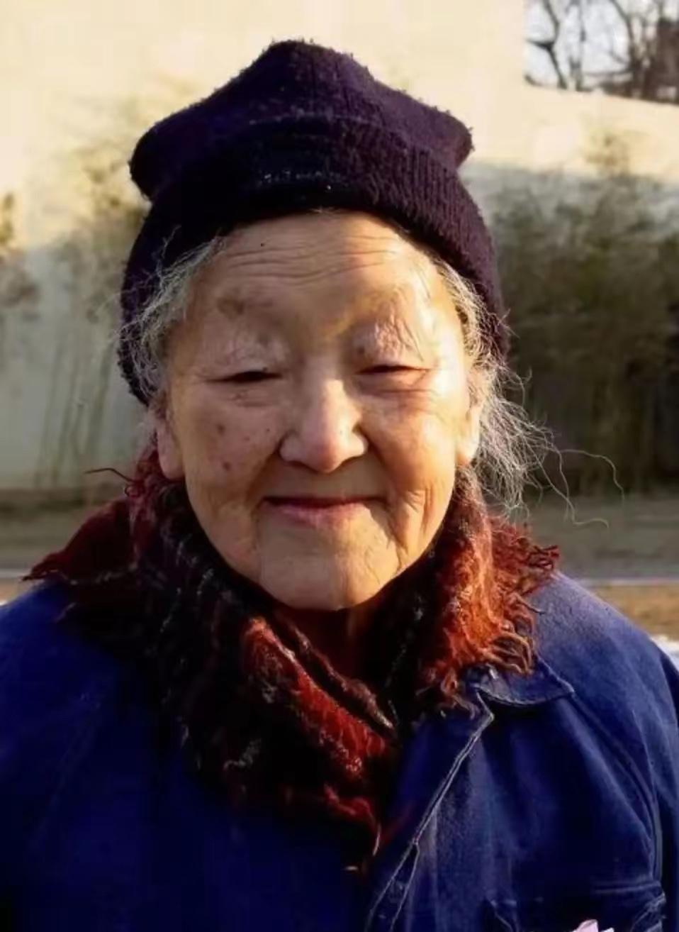 什么女人才是好女人，这句话太深刻：“生理上能把男人喂饱的女人，是好女人。饭桌上能