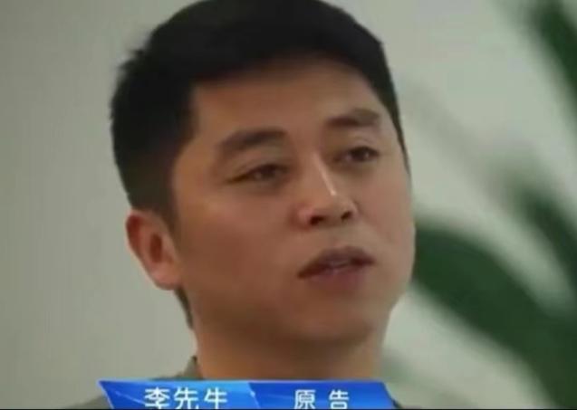 江苏苏州，一男子在银行存入64万，忽然连续收到2笔均为199818元的转账短信，