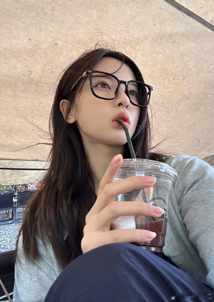 杨超越 ​​​